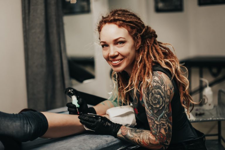 So besonders sehen 15 Tattoos im Alter aus Risiken und Nebenwirkungen